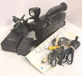 Pv-21d Panasonic Afx8 Palmcorder Digital Fade With Charger- For Parts Repairs As Is