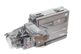 Ag-155 Panasonic Vhs Reporter Camcorder Af Piezo Hard Case Charger News Channel