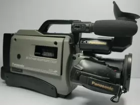 Ag-455mp Panasonic Ag-455 S-vhs Reporter Pro-line Camcorder/ Untested As Is #s-a