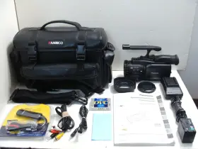 Ag-dvc30p Panasonic Ag-dvc30 Dvc30p 3ccd Mini Dv Professional Camcorder 16x Zoom 70 Hours