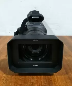 Ag-hvx200ap Panasonic Dvc Pro 3-ccd P2 Hd Format Camcorder And Accessories #2