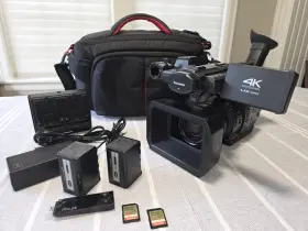 Ag-ux90pj Panasonic Ag-ux90pb 4k Professional Camcorder Bundle And Monfrotto Case