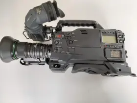 Aj-hdx900p Panasonic Dvcpro Hd 2/3 Inch B4 Camcorders - Well Maintained And Works