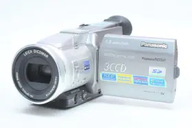 Pv-dv952d Panasonic Dv952d Minidv 3ccd Video Camcorder