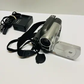 Vdr-d200 Panasonic Dvr-d200 Dvd Disc Video Camera Camcorder And Charger Tested Works Great