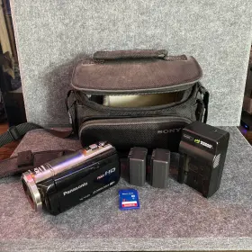 Hc-v520 Panasonic Full Hd 10.0mp Wi-fi Digital Camdorder Bag 8gig Sd Battery