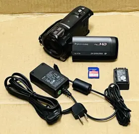 Hc-v750p Panasonic Full Hd 24mp Wifi 50x I-zoom Camcorder With Charger And Card