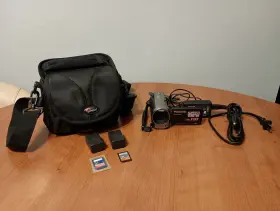 Hdc-tm55 Panasonic Hd 8gb Digital Camcorder Bundle 2 Batteries Charger Sd Cards