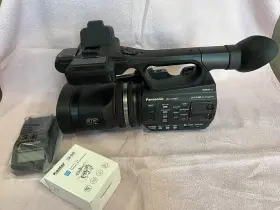 Hdc-z10000 Panasonic 3d Fulltwin Lens 2d/3d Camcorder With 2 Batteries Charger
