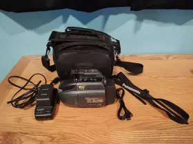 L601d Panasonic Palmsight Palmcorder Vhs C Pv- Untested