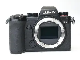 Lumix-s5 Panasonic Lumix S5 24.2mp Mirrorless Camera Body Only - Free Shipping