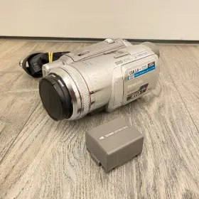 Nv-gs250 Panasonic Silver Camcorder Minidv Digital Video Camera Japan - Untested