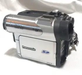 Nv-gs50b Panasonic Minidv Camcorder Kit Battery Charger Mic Remote Bag Camera