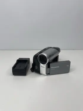 Pv-gs90 Panasonic Nv-gs90 Vintage Mini-dv Camcorder With Battery And Charger - Working