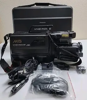 Nv-m10 Panasonic Nv-m5 Vintage Vhs Movie Camera Camcorder With Carry Case Tested No Bat