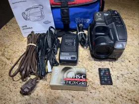 Palmcorderiqpvd406 Panasonic Palmcorder Iq Pv-d406 Vhs-c Camcorder Includes Battery Charger #3