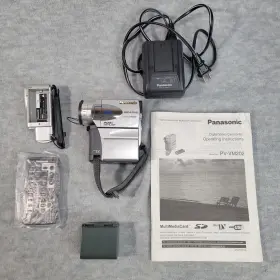 Pv-vm202d Panasonic Pm-vm202d Mini Dv Camcorder With Accessories For Parts Or Repair