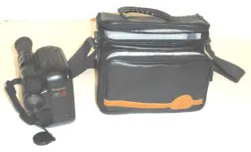Pv-10bd Panasonic Palmcorder Vhs-c Hq Camcorder For Parts Or Repair Watch Video