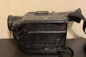 Pv-14d Panasonic Palmcorder With Carrying Case Powers On Parts Only