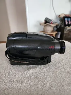 Pv-17d Panasonic 1992 Palmcorder Video Camcorder Untested For Parts No Battery