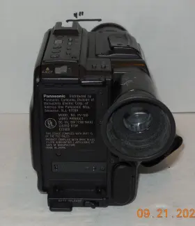 Pv-18d Panasonic Vhs-c Video Movie Camera Camcorder Parts Or Repair Not Working #2