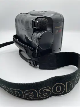 Pv-20d Panasonic Palmcorder Vhs Afx8 Video Camcorder Camera -untested No Battery
