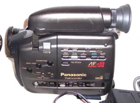 Pv-21d Panasonic Palmcorder Af X8 Digital Fade Outfit Untested #2