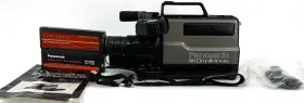 Pv-220 Panasonic 1998 Omnimovie Vhs Camcorder With Accessories - Untested