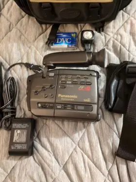 Pv-31d Panasonic Palmcorder Afx8 With Case Charger Manual 2 Batteries And Av - #2