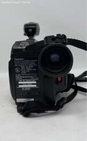 Pv-42d Panasonic Palmcorder X20 Digital Zoom With Accessories Needs Battery Not Tested