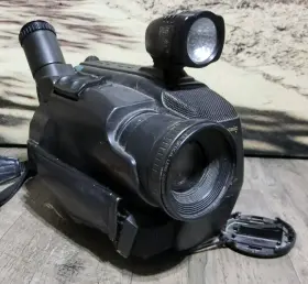 Pv-430 Panasonic Palmcorder 20x Zoom As Is No Charger Not Tested #3