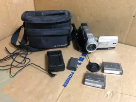 Pv-dv52d Panasonic Pv-52d Digital Minidv Camcorder Charger Case Battery