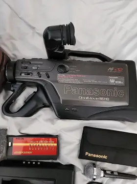 Pv-715s Panasonic Omni Movie Camcorder Bundle Read Description #2