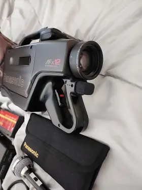 Pv-715s Panasonic Omni Movie Camcorder Bundle Read Description #3