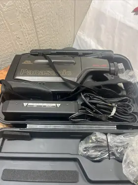 Pv-750 Panasonic Pv-760 Omnimovie Vhs Camera Model With Case And Accessories Please Read