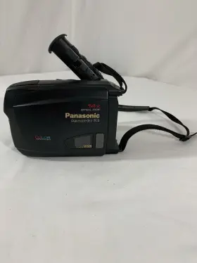Pv-a216d Panasonic Vhs-c Palmcorder Iq 14x . No Battery