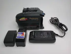 Pv-a386 Panasonic Palmcorder Iq 16x Optical Zoom Camcorder Works