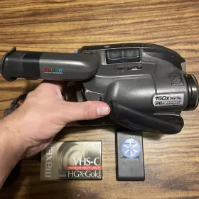 Pv-d209 Panasonic Palmcorder Vhs-c Analog Camcorder Untested #2