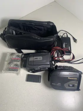 Gr-axm310u Panasonic Pv-d308 Lot Jvc Vhs Camcorders Maxwell Tc-30 Hgx-gold Read