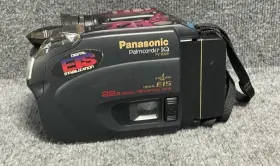 Pv-d326d Panasonic Palmcorder Iq Hi-tech 4 Head Digital Eis Camcorder - For Part