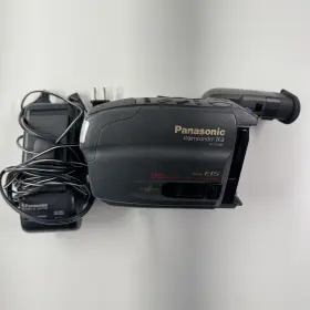 Pv-d486 Panasonic Palmcorder Iq Camcorder Camera With Wall Power Tested Works