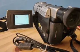 Pv-dv201d Panasonic Camcorder Palmcorder 300x Mini Dvc Parts Accessories Only #2