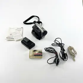Pv-dv221d Panasonic Minidv Digital Video Camera Camcorder Bundle