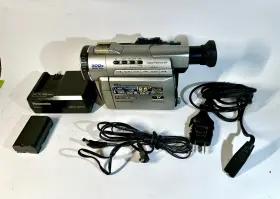 Pv-dv401d Panasonic Palmcorder Minidv Video Digital Camcorder See Description