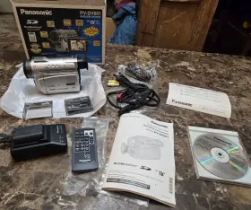 Pv-dv601d Panasonic Near Mint Vtg 300x Digital 20x Multi Media Card With Box Works
