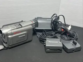 Pv-dv710 Panasonic Palmsight Bundle Read Description #2