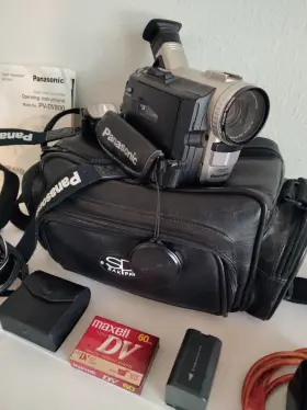 Pv-dv800d Panasonic 18x Zoom Digital Dv Camcorder #3