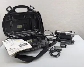 Pv-dv910 Panasonic Mini Dv Digital Video Recorder And Accessories Untested