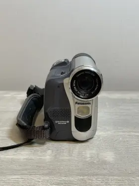 Pv-gs14 Panasonic 800x Digital Zoom Camcorder Minidv Tested And Works A284 #2