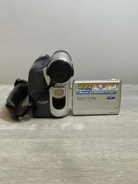 Pv-gs14 Panasonic 800x Digital Zoom Camcorder Minidv Tested And Works A284